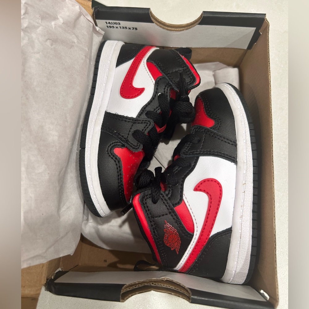 Toddler Jordan Sneakers